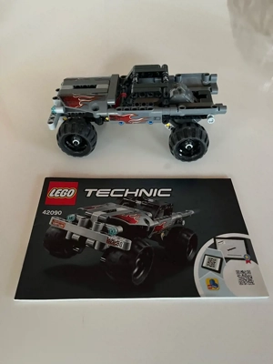 Lego 42090