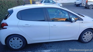 Peugoet 208 Bild 1