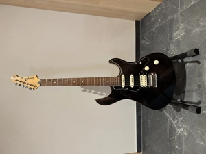 E-Gitarren-Komplettset Yamaha Pacifica 412VTBL & Behringer GMX210 Verstärker inkl. Tasche! Bild 2