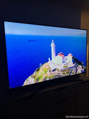 Samsung 70 Zoll 4K UltraHD Smart TV Bild 8