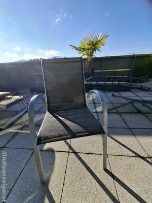 Gartentisch mit Stühlen