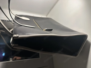 Guess Handtasche zu verkaufen  Bild 2