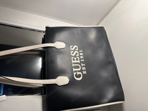 Guess Handtasche zu verkaufen  Bild 4