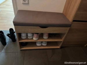 kleine Garderobe Bild 2