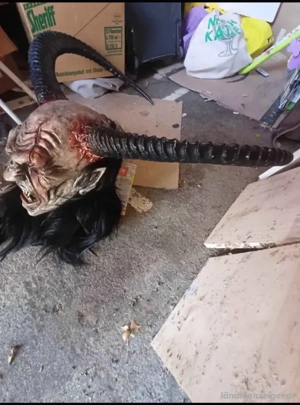 Krampusmaske  Bild 2