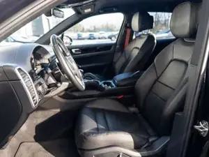 Porsche Cayenne Bild 9