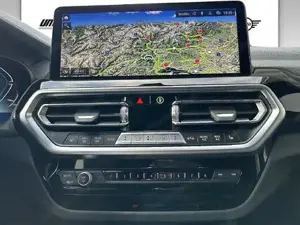 BMW iX3 Gestiksteuerung Head-Up HK HiFi DAB LED Shz Bild 9