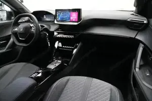 Peugeot 2008 1.2 PureTech 130 Allure (EURO 6d) LED KlimaA Bild 5