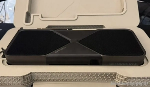 NVIDIA GeForce RTX 5090 Founders Edition Grafikkarte, neu (Originalverpackung geöffnet). Wurde nur f