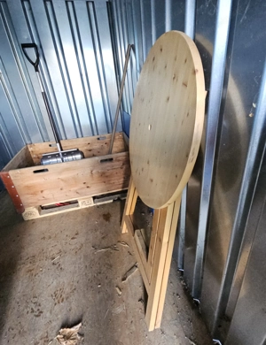 Holz-Partytisch Bild 4