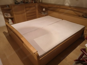 Bett mit Kästen Bild 2