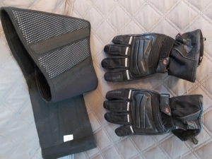 Motorradjacke Gr.  M, Lederhandschuhe Gr. S, Nierengurt Gr. S