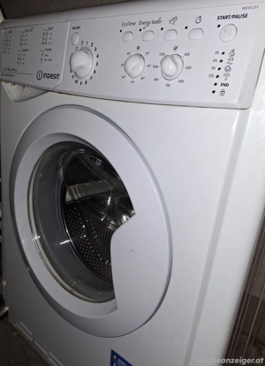 Waschmaschine Indesit IWC61251