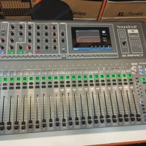 Behringer X32 Compact, Behringer WING Compact, Midas M32R LIVE, Allen & Heath SQ5, Soundcraft Si Exp Bild 2