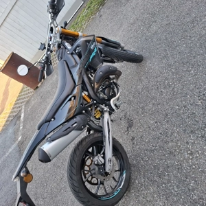 Moped Rieju 50 MRT All Black Bild 2