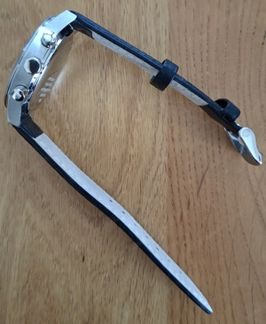 Armbanduhr mit Tachymeter Bild 4