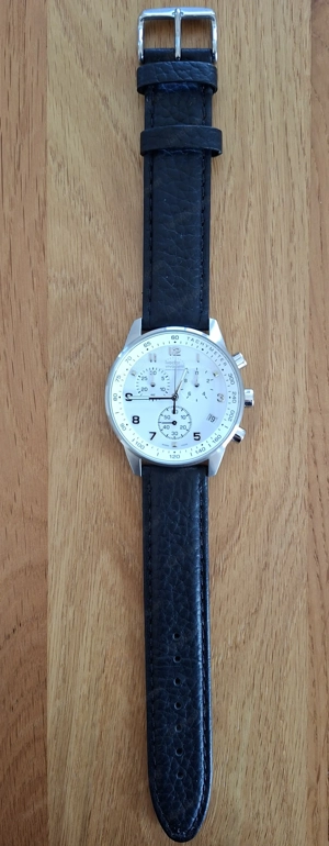 Armbanduhr mit Tachymeter