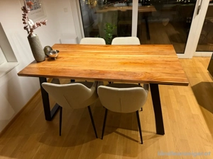 Massiver Esstisch 1,80m
