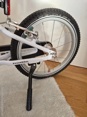 Woom Fahrrad 3 inkl. Ständer und Getränkehalterung Bild 5