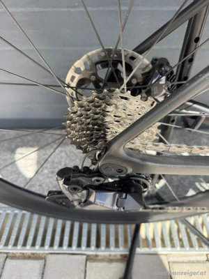 Canyon Endurace CF SL 8 Di2 2023 Bild 5