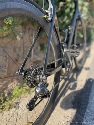 Canyon Aeroad CF SL 8.0 Di2 2019   Gewicht ca. 7,4 kg Bild 2