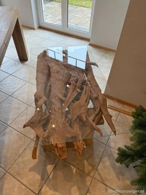 Designertisch aus Echtholz Bild 2