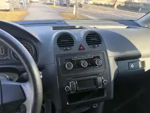 VW Caddy Bild 8
