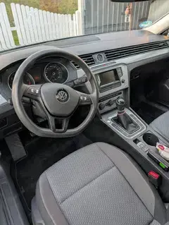 VW Passat Variant 1.6 TDI Trendline Kombi Bild 10