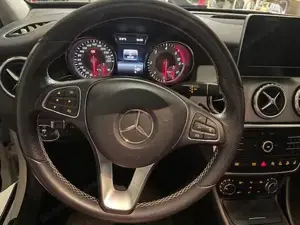 Mercedes-Benz GLA Bild 19