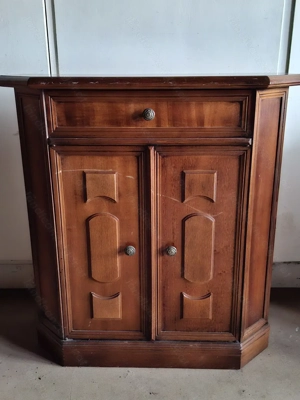 Schränkchen im Landhausstil  Bild 3