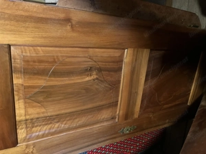 Antiker Schrank Kasten