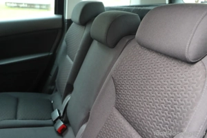 Skoda Yeti 2.0 TDI 4x4 DSG *Allrad *Automatik *Pickerl NEU *Skoda Servicegepflegt *Winterreifen NEU Bild 7