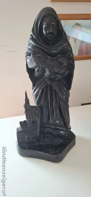 schwarze Mutter Gottes 