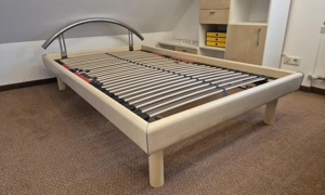 Bettgestell inkl. Lattenrost, Matratze und Matratzenschoner (120 x 200) Bild 2