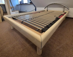 Bettgestell inkl. Lattenrost, Matratze und Matratzenschoner (120 x 200) Bild 8