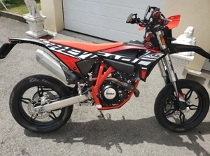 Beta RR 4T 125 LC   21000 KM  Bild 2