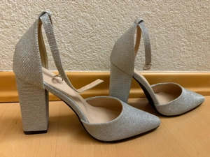 Ballkleider und Schuhe neu Bild 7