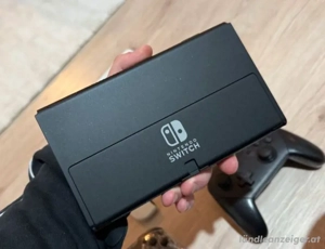 Nintindo Switch Oled 64GB 2x pro controller