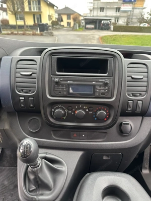 Opel Vivaro B Bild 5