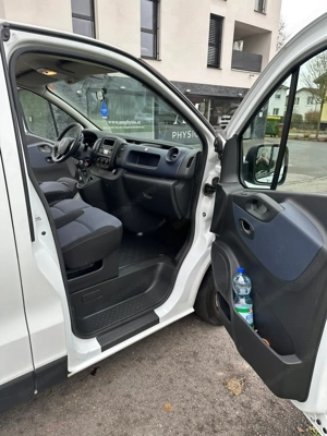 Opel Vivaro B Bild 7