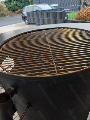 Stehofen mit integriertem Grill Bild 4