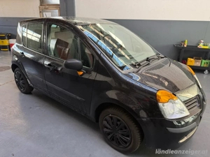 Renault Modus Tüv neu zahnriemen gewechselt ideales Winterauto  Bild 3