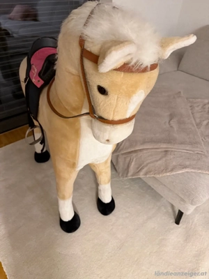 Spielpferd mit geräuschen 