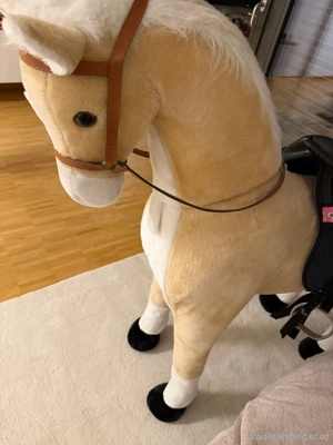 Spielpferd mit geräuschen  Bild 3