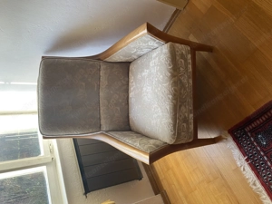 Schöner bequemer Sessel