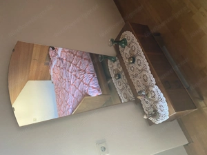 komplette Schlafzimmergarnitur mit Doppelbett, Lesetische, Kleidderschrank, Kommode mit Spiegel Bild 3