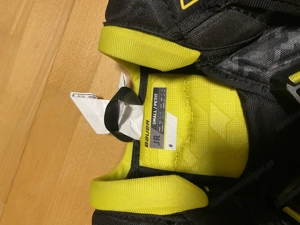 Hockey Ausrüstung Set Marke Bauer - Schienbeinschoner Handschuhe Ellenbogenschutz Schulter- Rückensc Bild 6