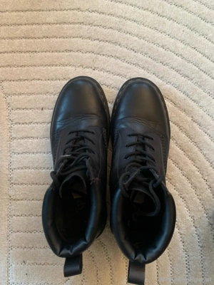 Dr. Martens Stiefel gr. 45  Bild 4