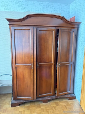 Schrank 3türig