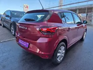 Dacia Sandero Bild 10